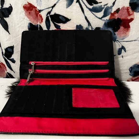 Kenneth Cole Reaction Black Women's Bag - Picture 2 of 4